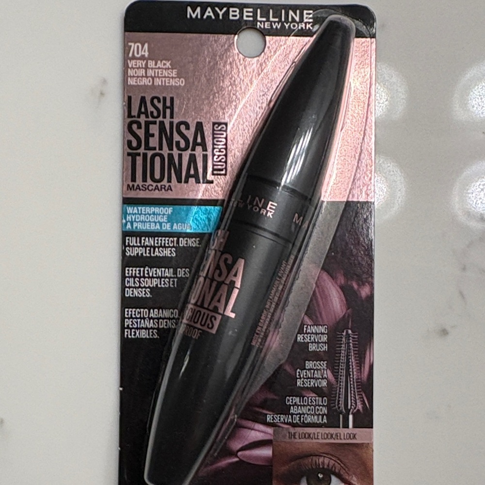 Makeup Bundle - Picture 2 of 5